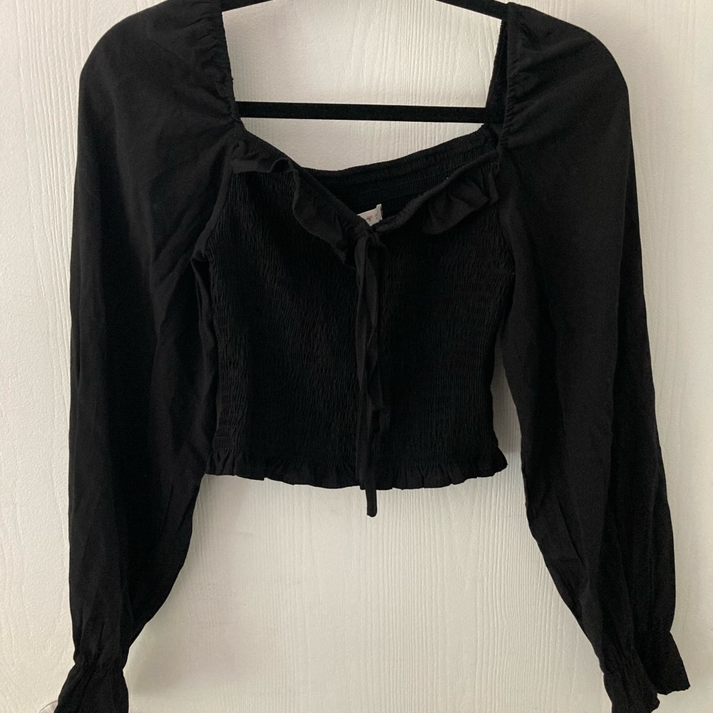 Romwe Black Cropped Blouse